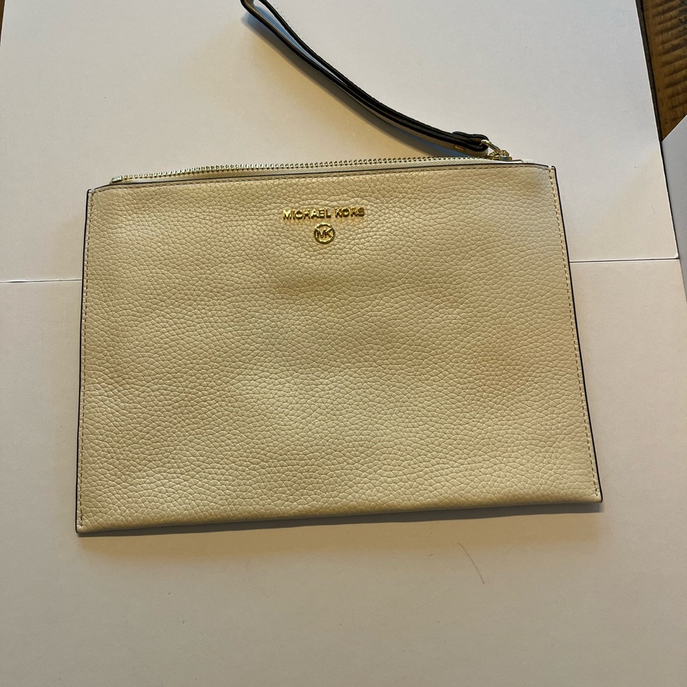 Michael Kors Cream Wristlet